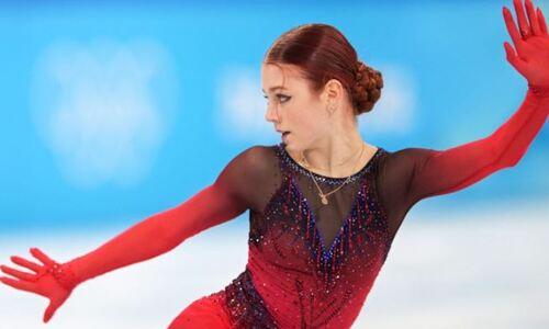 «Ненавижу всех, ненавижу этот спорт». Опередившая Валиеву россиянка не сдержала эмоций на пьедестале Олимпиады-2022