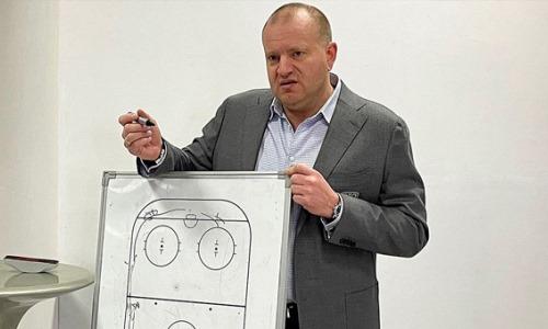 Главный арбитр КХЛ подвел итоги семинара для хоккейных судей в Нур-Султане