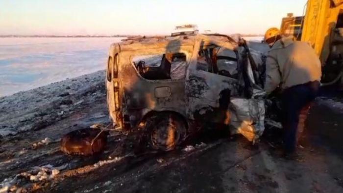 Трое детей сгорели в столкнувшейся с фурой машине в Актюбинской области
                19 февраля 2022, 23:20
