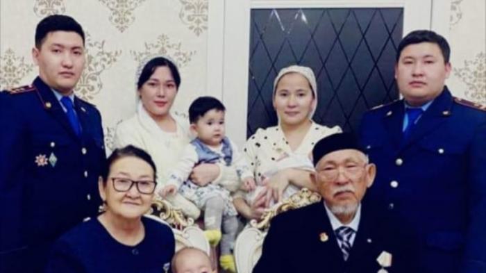 Братья-двойняшки служат в полиции Кызылординской области
                23 февраля 2022, 14:58