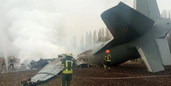 Под Киевом упал военный самолет ВСУ. Погибли пять человек