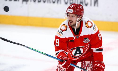 Клуб хоккеиста сборной Казахстана повторно проиграл одному из лидеров КХЛ