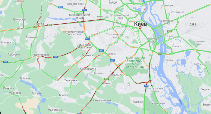 На выездах из Киева сохраняются огромные пробки. Частично парализованы и окраины Ирпеня