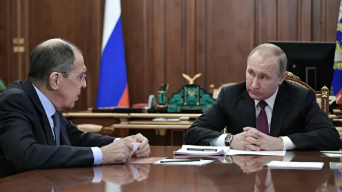 ЕС заморозит счета Путина и Лаврова
                25 февраля 2022, 22:29