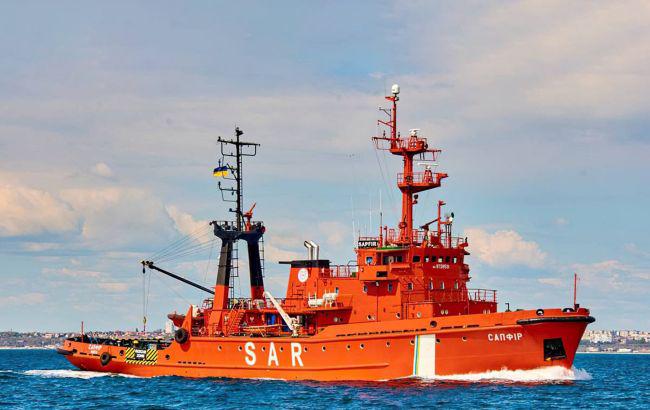 Россия захватила гражданское спасательное судно у Змеиного. Связь с ним потеряна