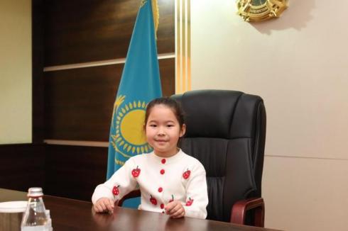Президент Казахстана ответил на добрые пожелания девочки из Жамбылской области