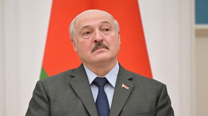 Референдум в Беларуси: какие полномочия может получить Лукашенко
                28 февраля 2022, 17:52