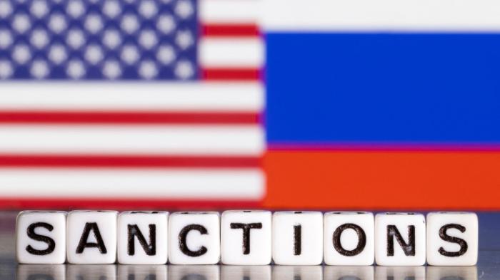 Какие новые санкции ввели в отношении России
                03 марта 2022, 17:48