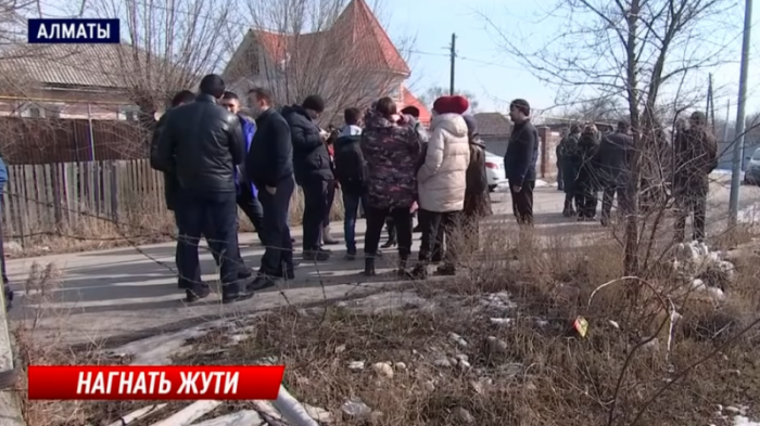 Бомжи, наркоманы и проститутки устраивают вечеринки на кладбище в Алматы
                05 марта 2022, 05:39