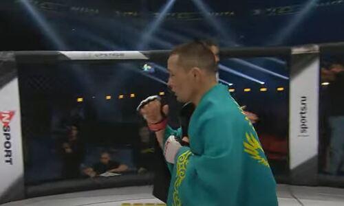 Казахстанский боец за три минуты заставил сдаться узбека на турнире MMA. Видео
