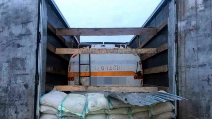 80 тонн бензина пытались вывезти в Кыргызстан среди мешков цемента
                06 марта 2022, 13:54