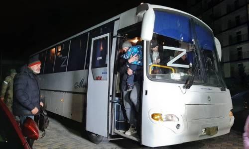 Казахстанских хоккеистов эвакуировали из Украины