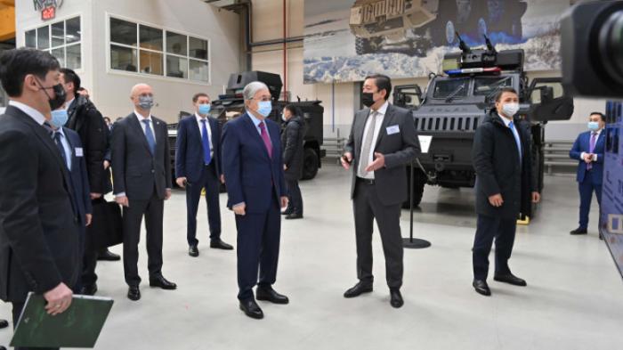 Президент Токаев посетил завод 
