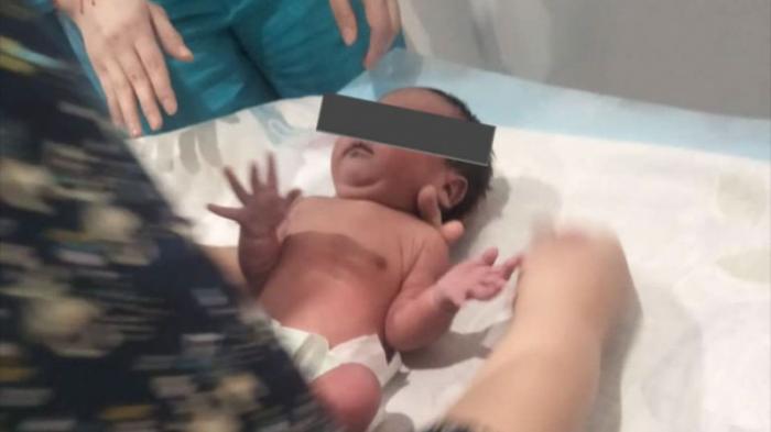 Студентки нашли новорожденного ребенка на улице в Шымкенте
                11 марта 2022, 16:43