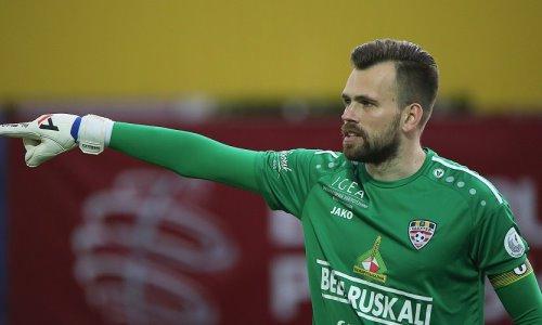 Интересовавший клубы Казахстана вратарь европейской сборной может продолжить карьеру в Польше