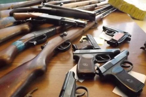 Добровольно сдавшие незаконное оружие не привлекаются к ответственности - глава МВД обратился к гражданам