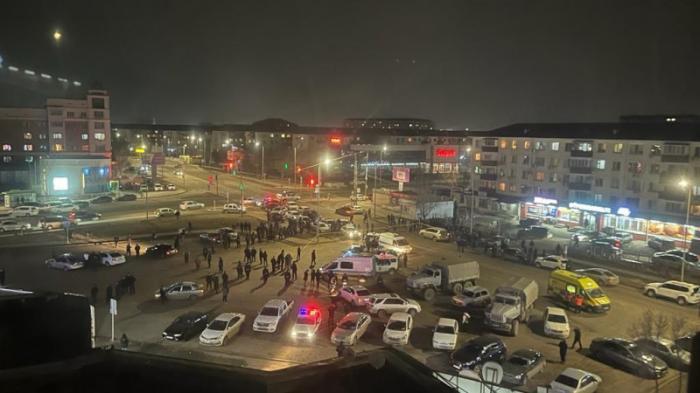 Неизвестный застрелил несколько человек из автомата и скрылся в Атырау - СМИ
                16 марта 2022, 02:53