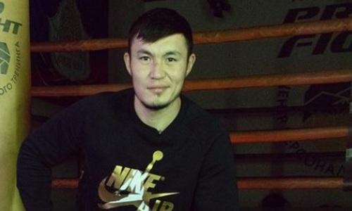 Топовый казахстанский тяжеловес сделал новое заявление перед боем за титул WBA