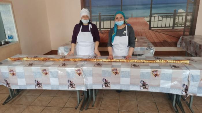 Трехметровую сосиску в тесте приготовили осужденные в Карагандинской области
                18 марта 2022, 13:39