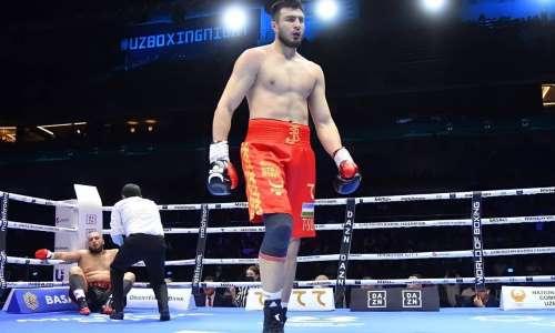«Я закрыл глаза, когда смотрел этот бой». Нокаут звезды бокса из Узбекистана назвали убогим зрелищем