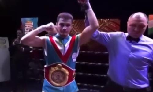 22-летний казахстанский боксер быстро вырубил абсолютного нокаутера и стал чемпионом мира