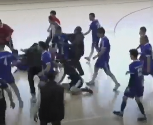В Темиртау на турнире по мини-футболу произошла массовая драка