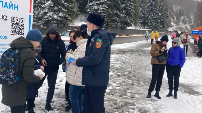 О высоком риске схода лавин в горах Алматы предупредили спасатели
                23 марта 2022, 12:52