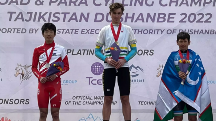 Казахстанский велогонщик завоевал золото чемпионата Азии
                28 марта 2022, 04:03