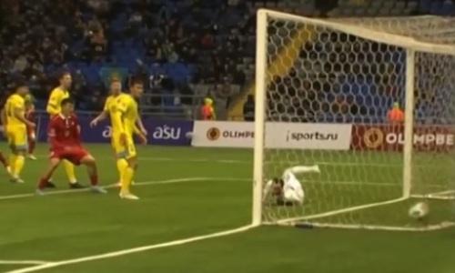 Сборная Казахстана всухую проигрывает Молдове после первого тайма матча в Нур-Султане. Видео