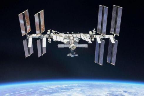Экипаж космического корабля «Союз МС-19» возвращается на Землю