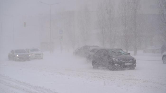 Какие дороги остаются закрытыми из-за непогоды в Казахстане
                30 марта 2022, 10:10