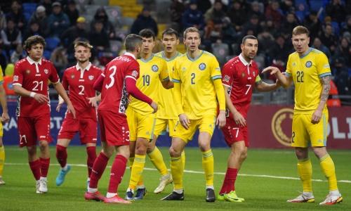 «Закончилось все позорным счетом». Сборную Казахстана назвали футбольным карликом
