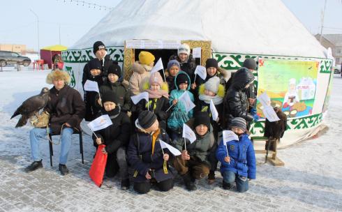 Карагандинские шахтеры поздравили жителей и гостей города с Наурызом