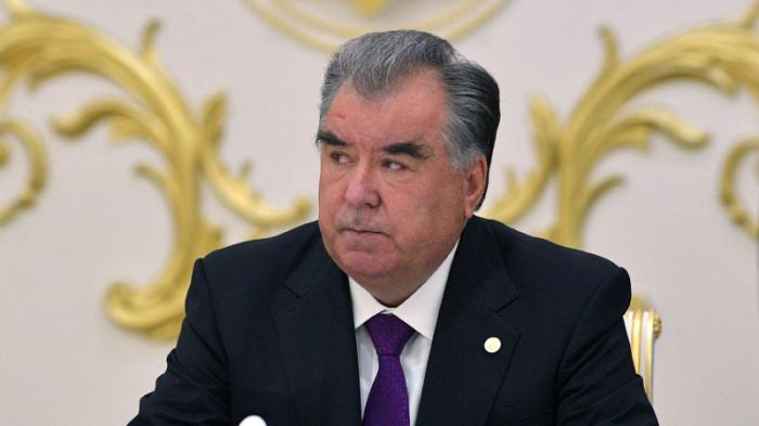 Президент Таджикистана призвал народ запастись продуктами на два года
                01 апреля 2022, 23:30