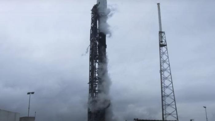SpaceX запустила ракету Falcon 9 с 40 спутниками
                02 апреля 2022, 00:30