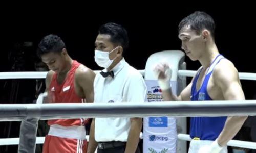 Видео полного боя с четырьмя нокдаунами призера чемпионата мира из Казахстана