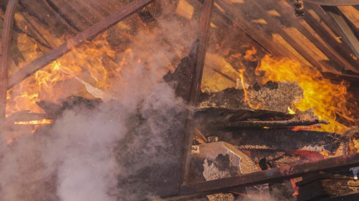 Пожар произошел на рынке в Алматинской области
                07 апреля 2022, 09:39