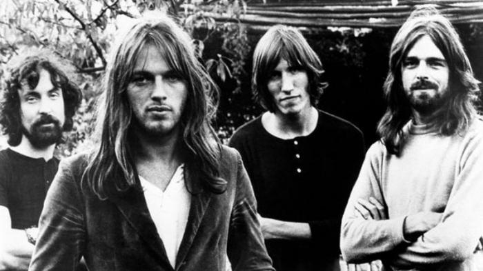 Pink Floyd выпустили первую песню за 30 лет
                08 апреля 2022, 12:37