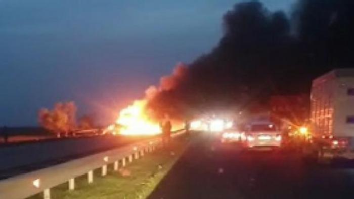 Большегруз из России сгорел на трассе в Туркестанской области
                10 апреля 2022, 10:36