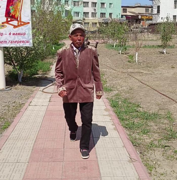 72-летний житель Улытау Сарсенбай Котырашов пешком пришел в Кызылорду
                14 апреля 2022, 17:16