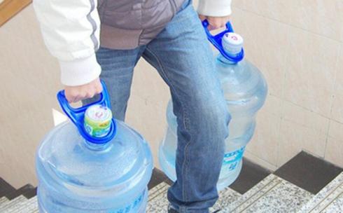 Карагандинцев просят запастись питьевой водой на 19, 20 и 21 апреля
