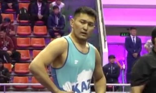 Борец из Казахстана остановился в шаге от медали чемпионата Азии