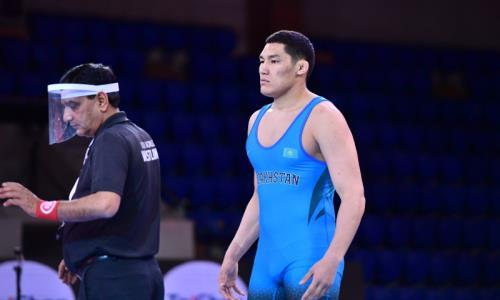 Трое казахстанских борцов вышли в финал чемпионата Азии по вольной борьбе