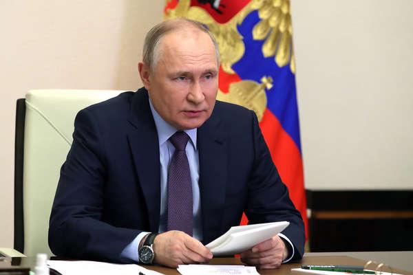 Путин потребовал от прокуратуры уделять больше внимания обращениям граждан