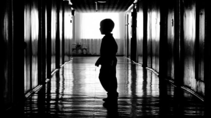 Персонал соццентра подозревают в истязании детей с ДЦП и синдромом Дауна в Актобе
                30 апреля 2022, 00:50