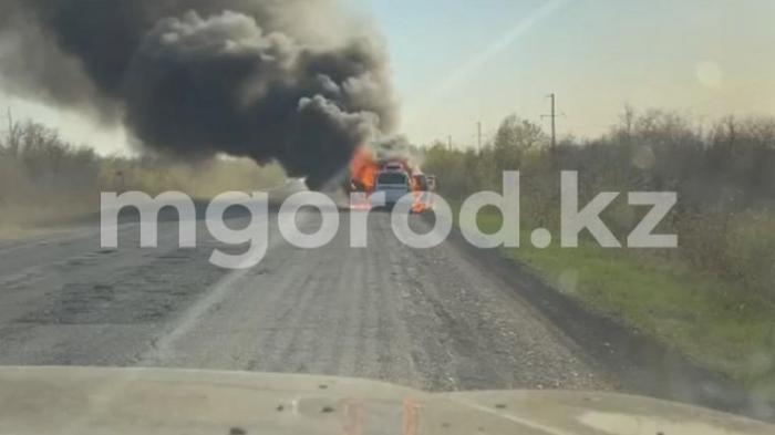 Машина сгорела на трассе в ЗКО
                01 мая 2022, 14:32