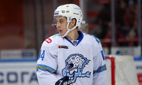 Новый клуб хоккеиста сборной Казахстана угодил в крупный скандал