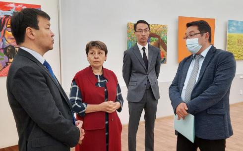 Вновь о проблеме: карагандинский музей ИЗО посетил заместитель акима Карагандинской области
