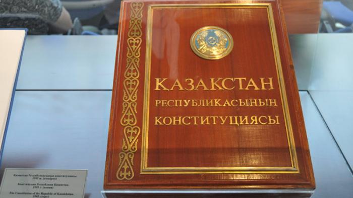 Ситуация уникальная - спикер Сената Ашимбаев о поправках в Конституцию
                05 мая 2022, 14:16