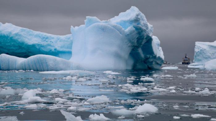Огромный объем воды обнаружен под Антарктидой
                06 мая 2022, 17:29